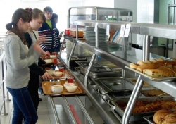 Iliustracija pranešimui spaudai Savivaldybės turėtų atkreipti dėmesį į maitinimo paslaugų pirkimus