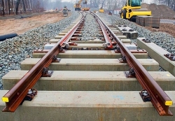 Iliustracija pranešimui spaudai Siekiant valdyti išlaidų padidėjimo ir vėlavimo rizikas „Rail Baltica“ projekte, reikia tobulinti jo įgyvendinimą