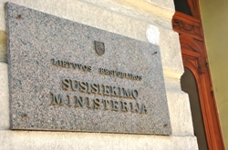Iliustracija pranešimui spaudai Valstybės kontrolė: nors reikšmingų pažeidimų Susisiekimo ministerijoje nerasta, klaidų vis dar pasitaiko